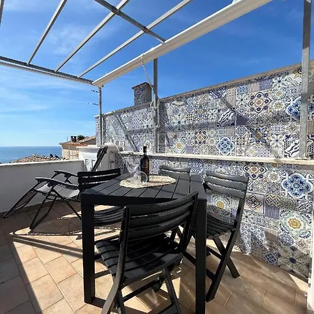 Divina Casa Vacanze Donna Silvana * Sperlonga