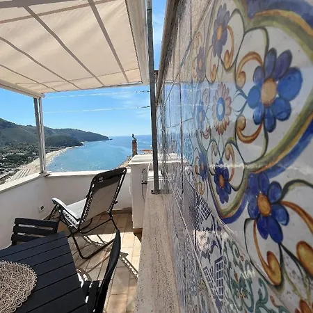 Divina Casa Vacanze Donna Silvana *
